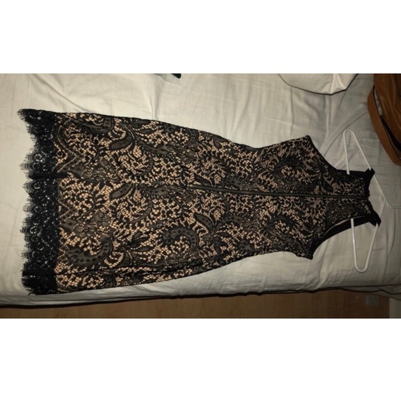 Bodycon 2 layered lace dress - Picture 4 of 5
